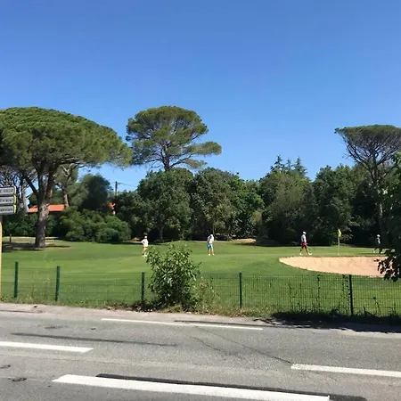 Joli T2 Golfs De Valescure, Jardin Prive, Piscine Et Tennis Dans La Apartment *