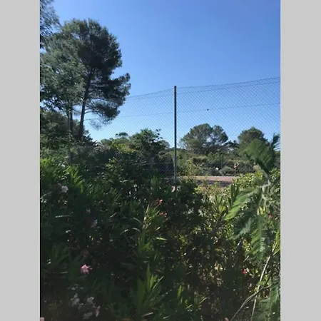 Appartement Joli T2 Golfs De Valescure, Jardin Privé, Piscine Et Tennis Dans La Résidence